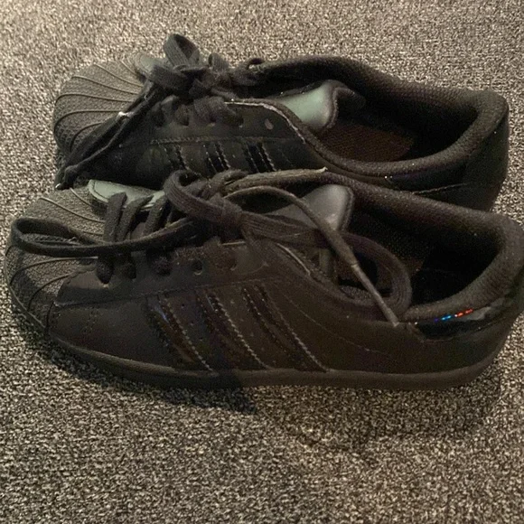 Shelltoe adidas - Picture 2 of 3